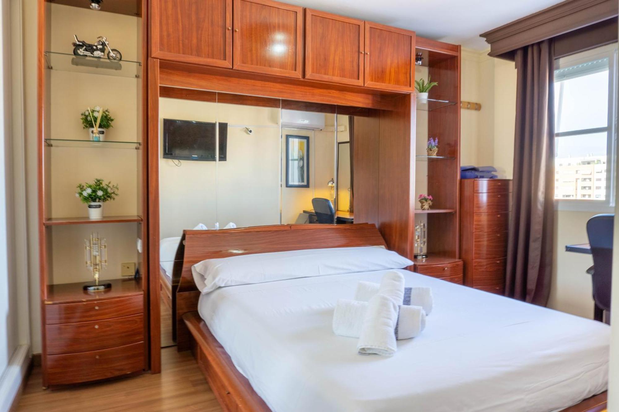 Apartment Aconte Малага Экстерьер фото